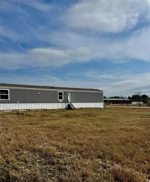 5177 Road 5210, Cleveland, TX 77327