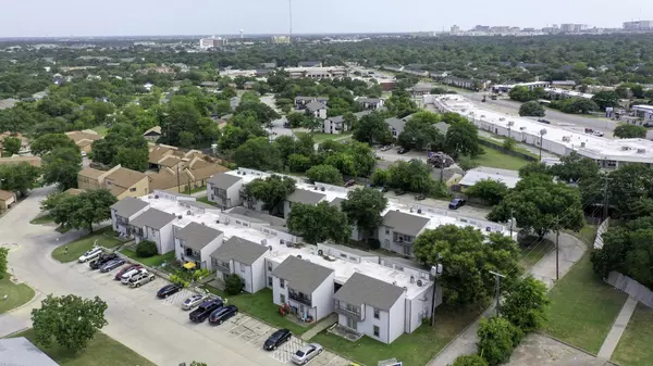 2000 Kazmeier PLZ, Bryan, TX 77802