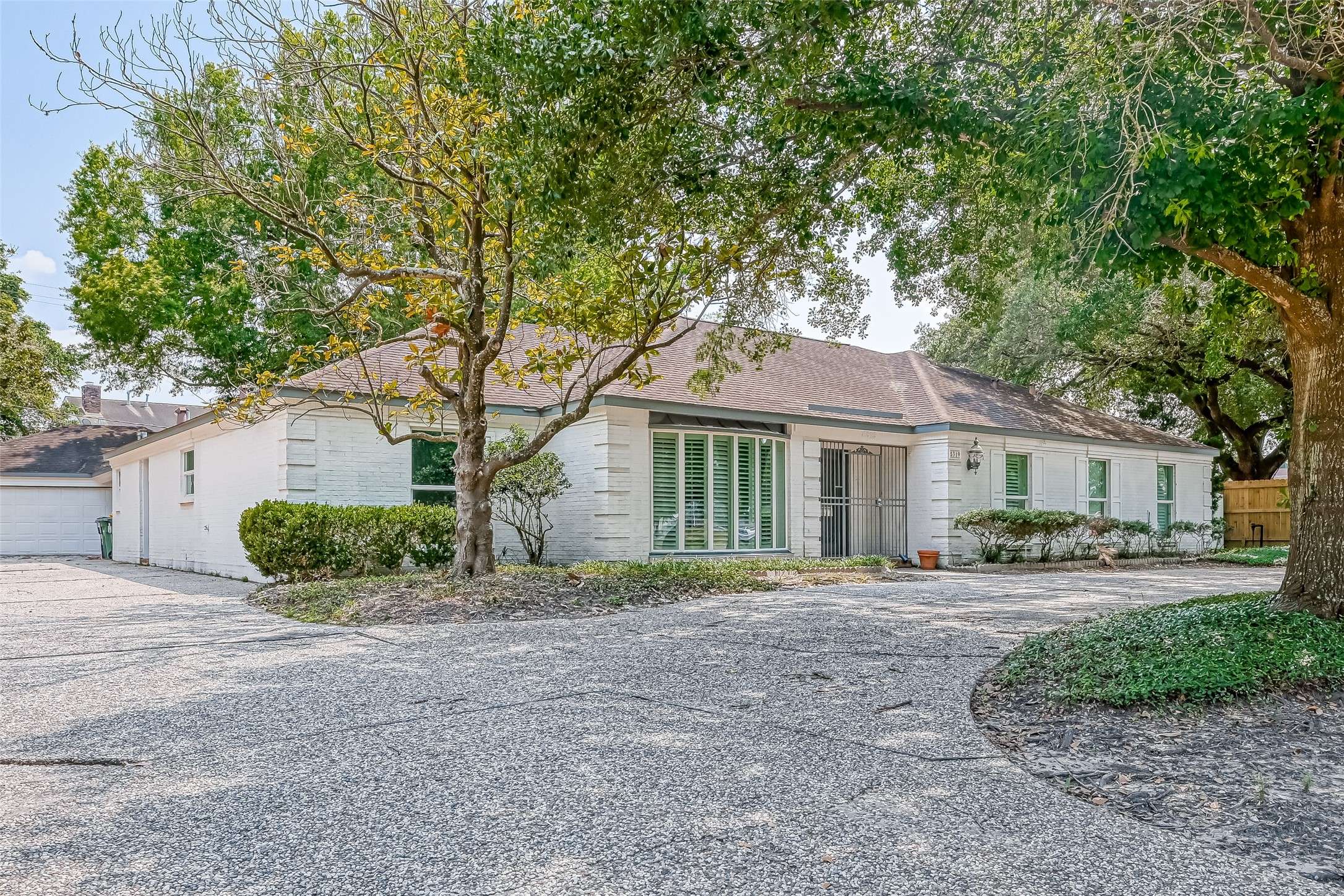 Houston, TX 77096,5319 S Braeswood Boulevard