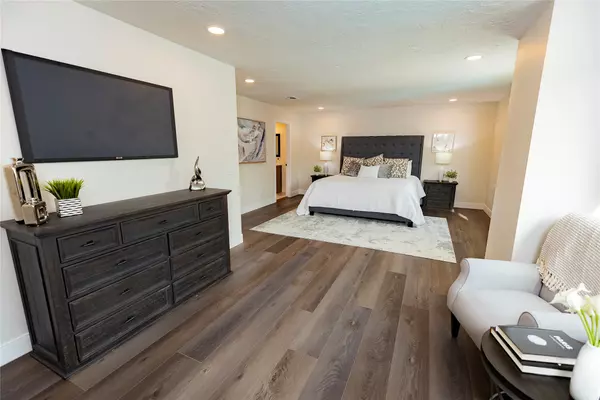 Conroe, TX 77385,422 Laura LN