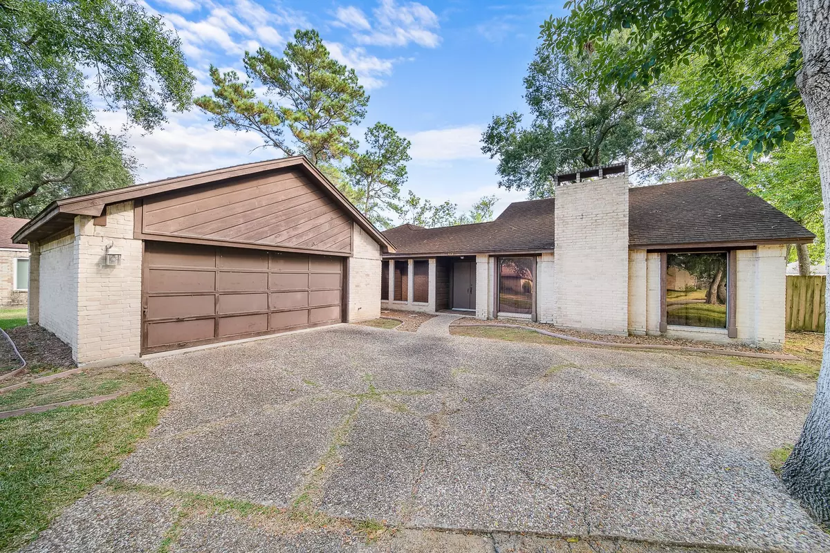 Baytown, TX 77520,403 Red Bud LN