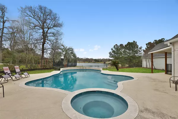 Montgomery, TX 77316,8543 Crown Lake CT