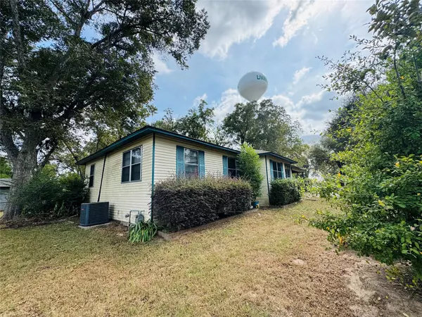 Livingston, TX 77351,205 Elizabeth ST