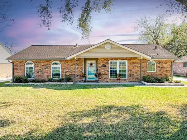 3418 E Orange ST, Pearland, TX 77581