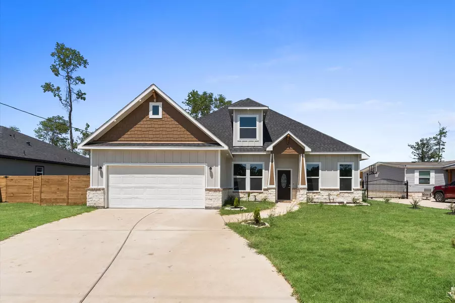1109 Peter Pine ST, Huffman, TX 77336