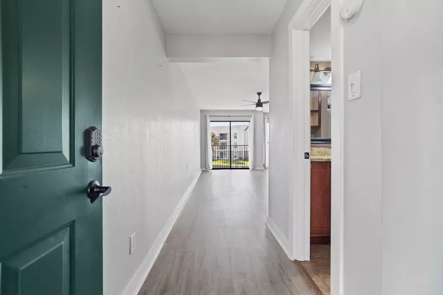 4011 Nasa Rd 1 #506, Seabrook, TX 77586