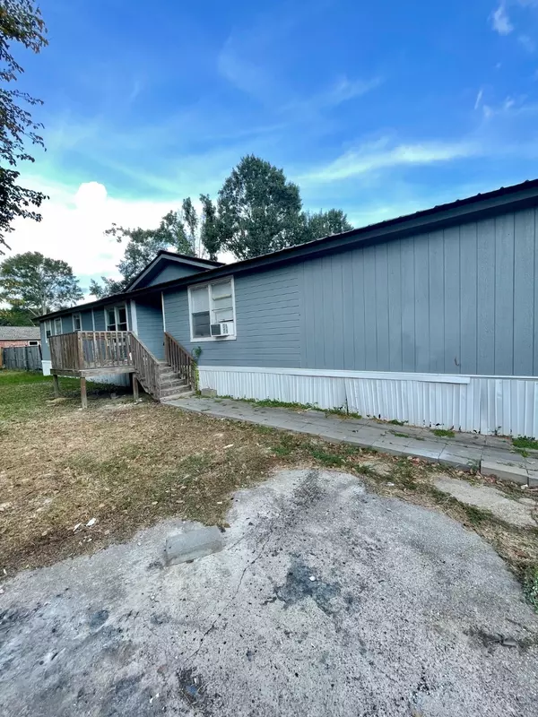 23349 Hedge LN, Porter, TX 77365