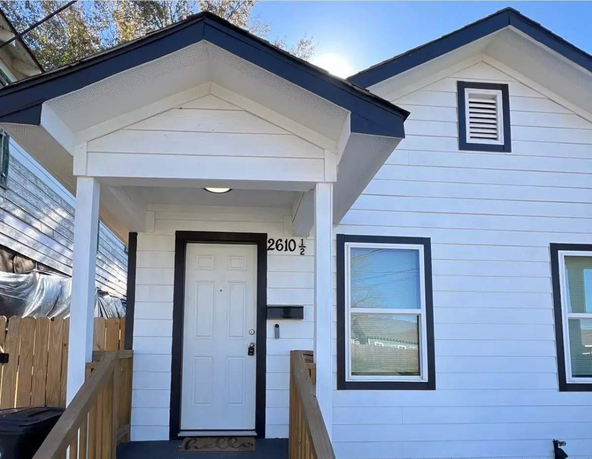 Houston, TX 77026,2610 1/2 Mills ST