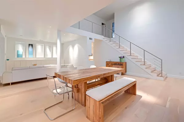 Houston, TX 77027,39 River Hollow LN