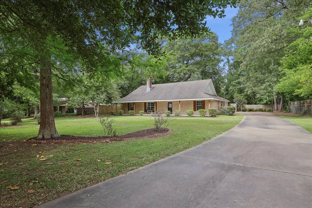 Silsbee, TX 77656,102 Jane LN