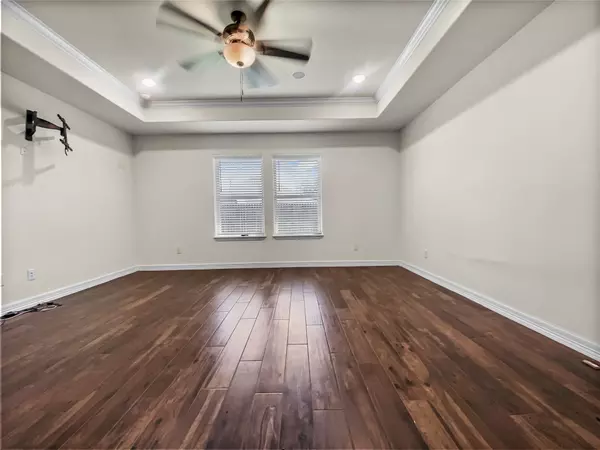 Sweeny, TX 77480,404 N Elm ST