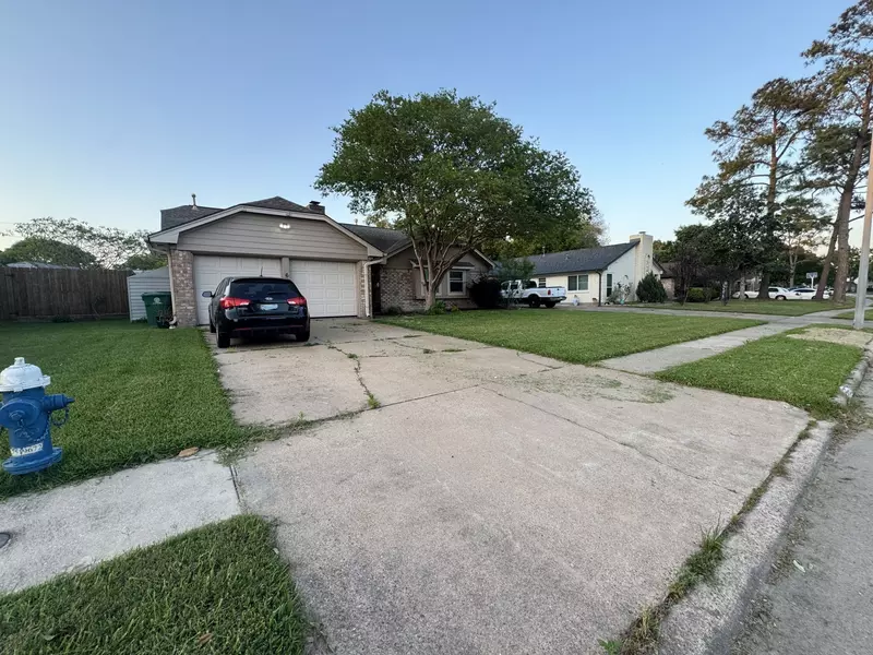 6234 Autumn Arbor DR, Houston, TX 77092