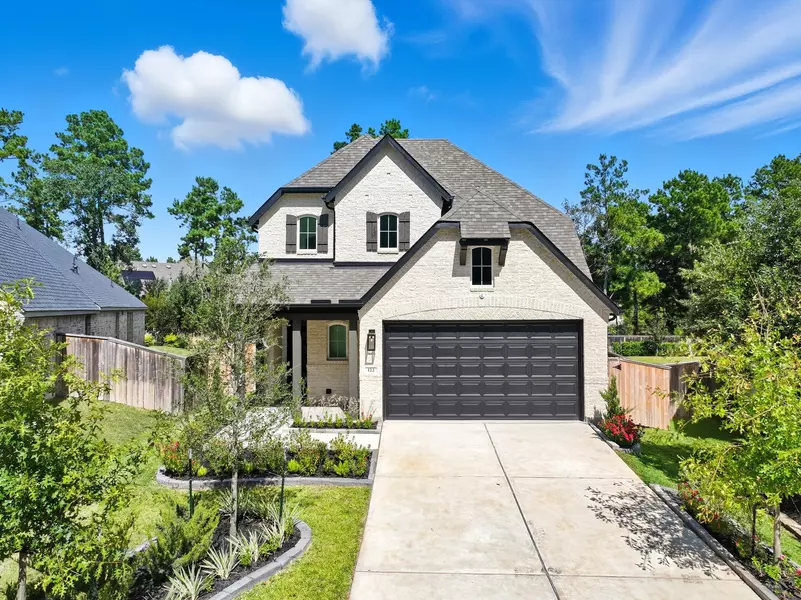 122 Canary Island Circle, Montgomery, TX 77316