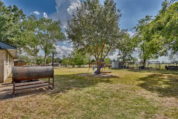 Bellville, TX 77418,118 Bluebonnet DR