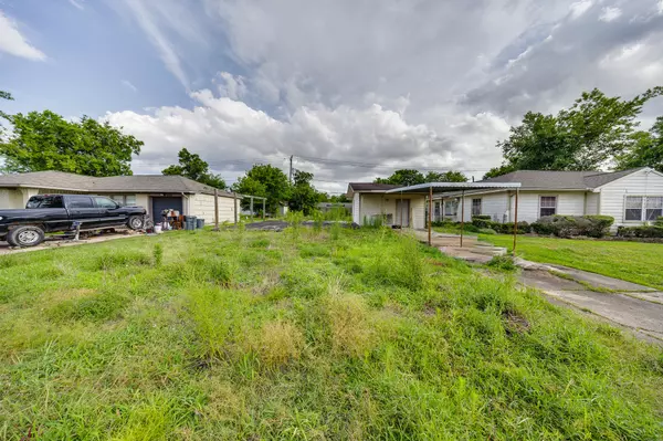 Houston, TX 77547,2510 8th ST