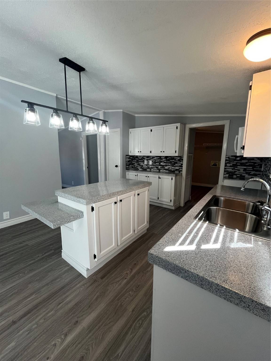 11 County Road 2803, Cleveland, TX 77327