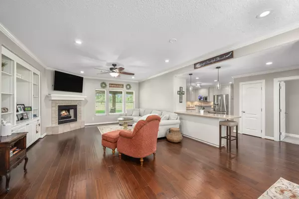 East Bernard, TX 77435,144 River Bend DR