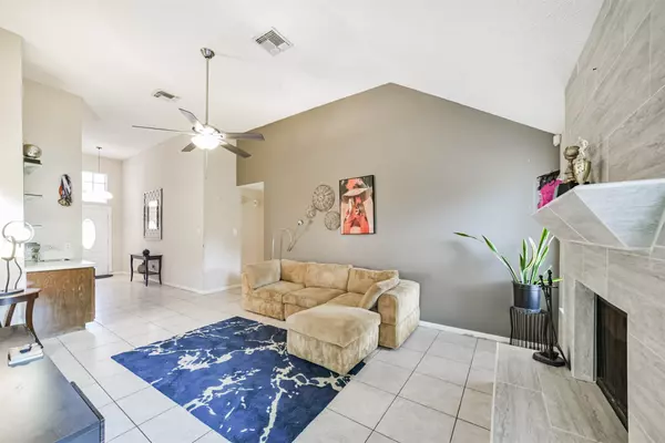 Houston, TX 77083,15519 Montesa DR