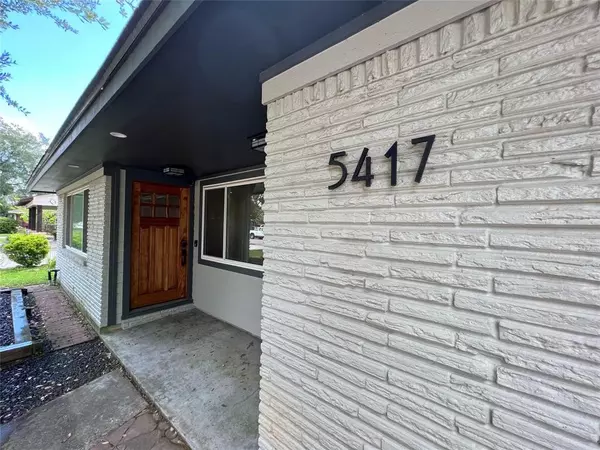5417 De Milo DR, Houston, TX 77092