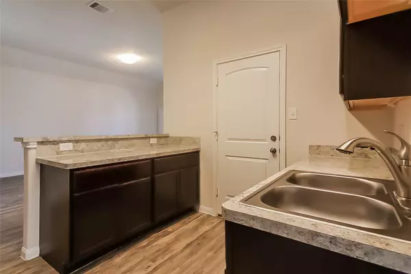 Alvin, TX 77511,705 Fallow LN