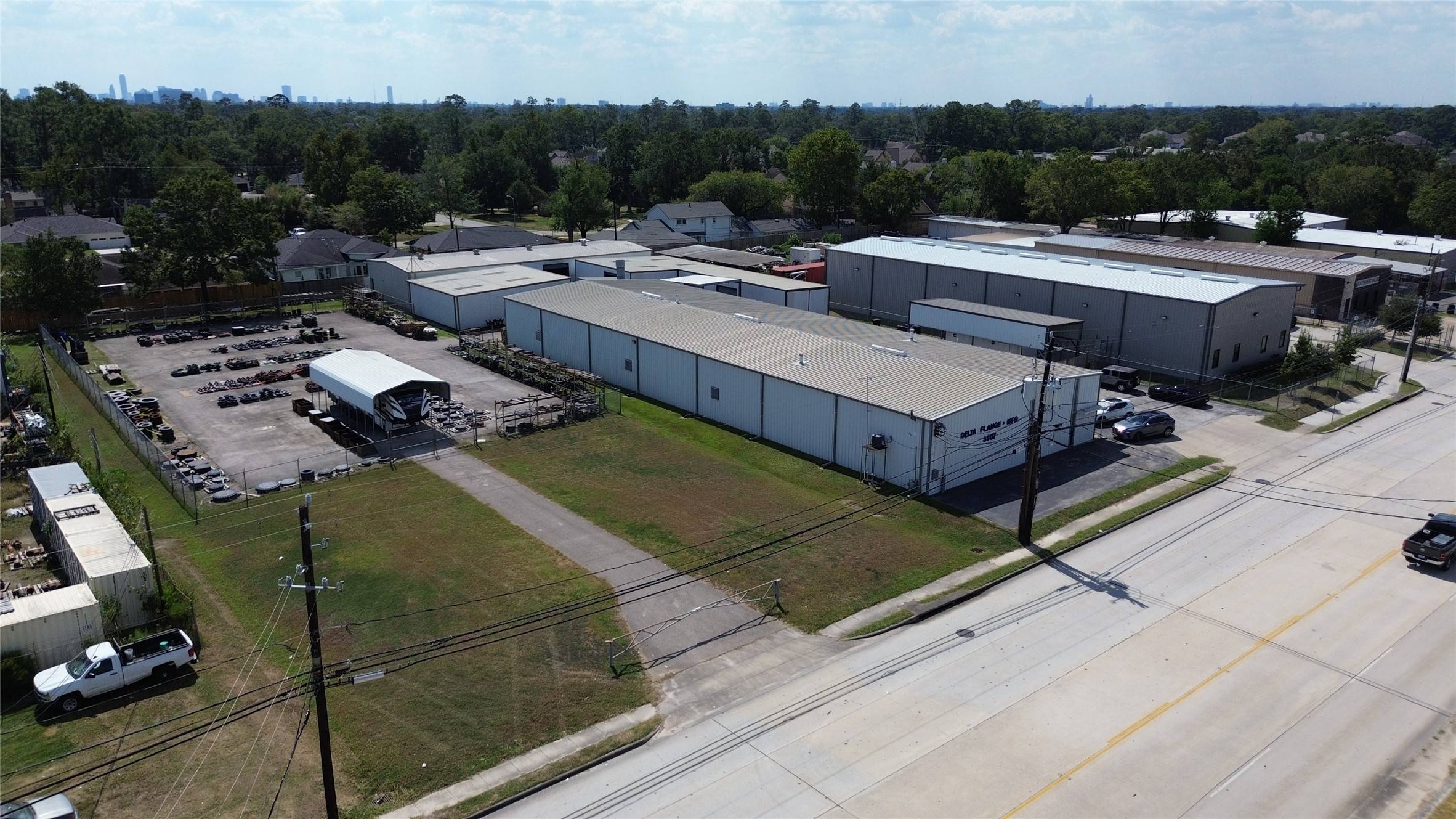 Houston, TX 77018,3807 Pinemont DR