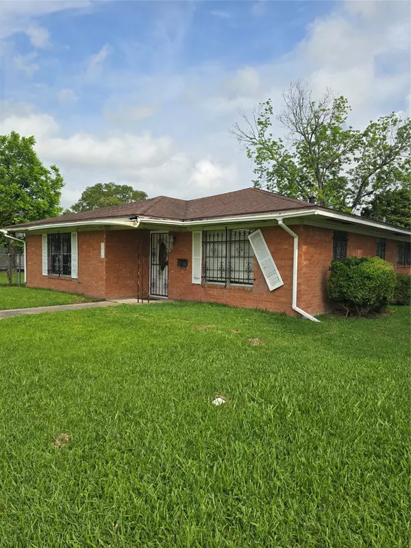 1610 Cartwright ST, Beaumont, TX 77701