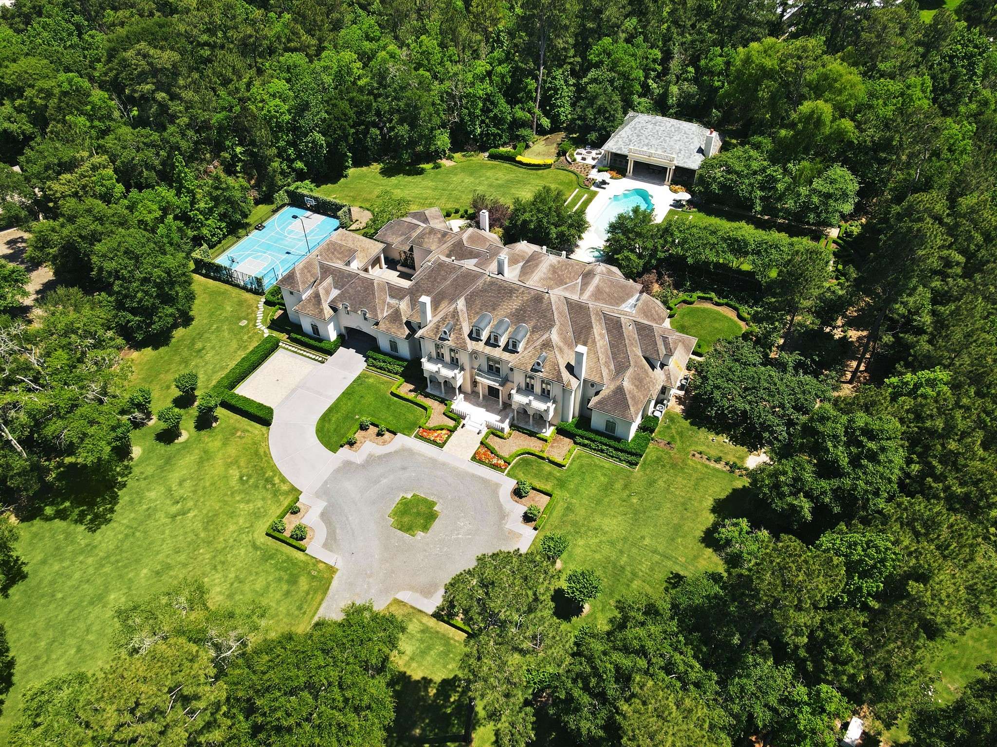 36 Saddlebrook CT, Tomball, TX 77375