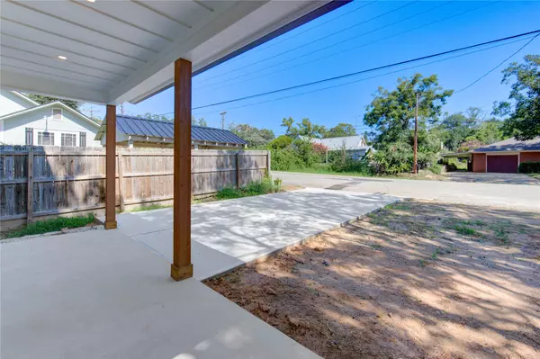 Bellville, TX 77418,11 E O'bryant