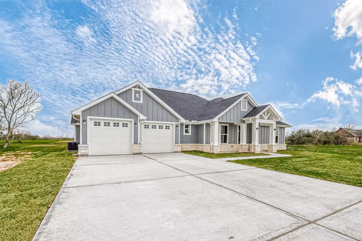 Angleton, TX 77515,719 Buffalo Trail