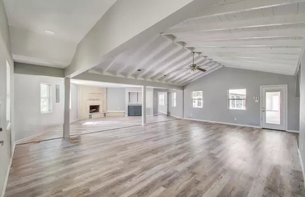 Alvin, TX 77511,4029 County Road 326