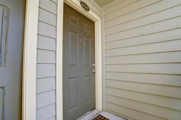 Webster, TX 77058,18800 Egret Bay BLVD #804