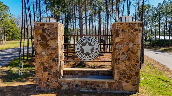 15422 Forest Grove DR, Willis, TX 77378