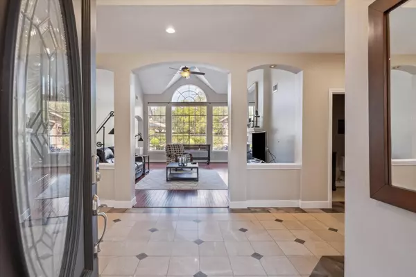 Sugar Land, TX 77479,103 CHATSWORTH CIRCLE