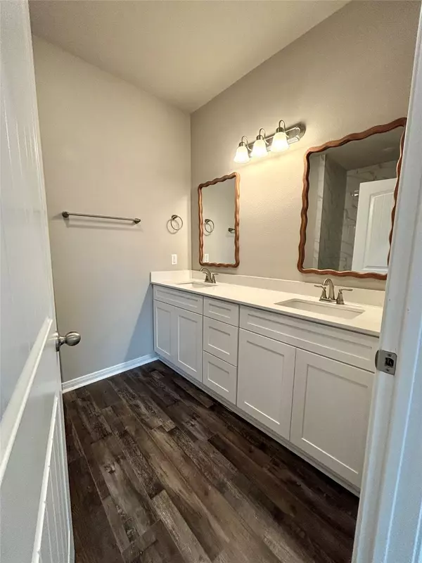 Port Lavaca, TX 77979,109 Opal WAY