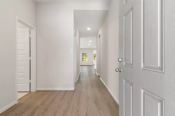 Willis, TX 77318,246 Brecon Buff DR