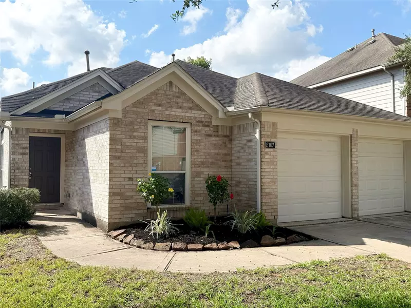 2107 Castle Gardens LN, Katy, TX 77449