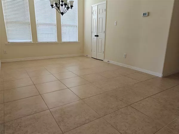 Sugar Land, TX 77479,5551 Twin Rivers LN