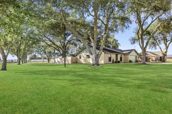 Wharton, TX 77488,101 Lake Shore DR