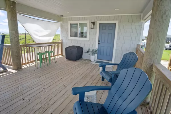 Crystal Beach, TX 77650,100 N Mae CIR