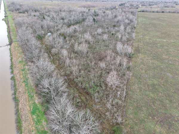 0 Cr-128, Alvin, TX 77511
