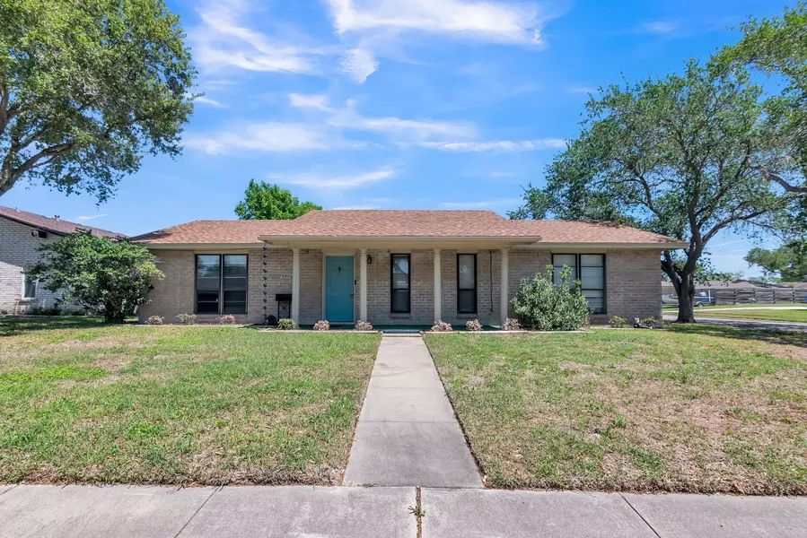 4526 Haverhill LN, Corpus Christi, TX 78411