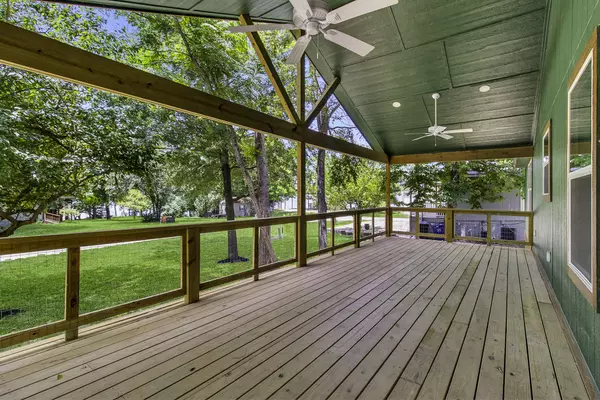 220 Tortuga WAY, Point Blank, TX 77364