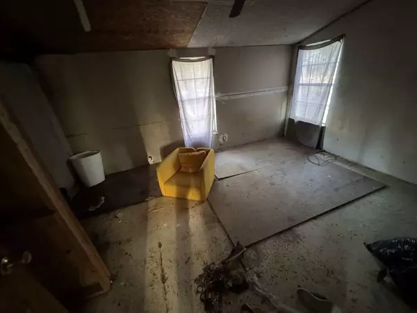 Christine, TX 78012,108 J AVE