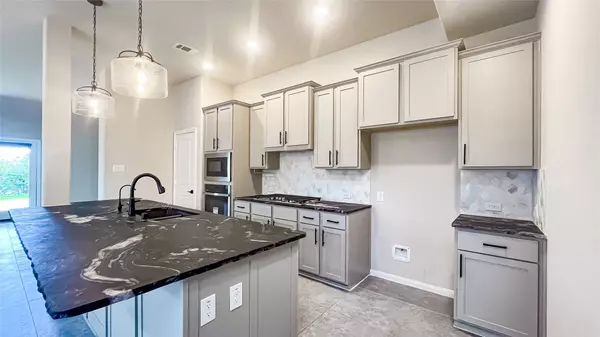 Katy, TX 77493,732 Lake Lacosta DR