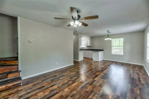 Spurger, TX 77660,156 County Road 4430