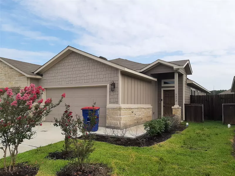 9852 Grosbeak LN, Magnolia, TX 77354