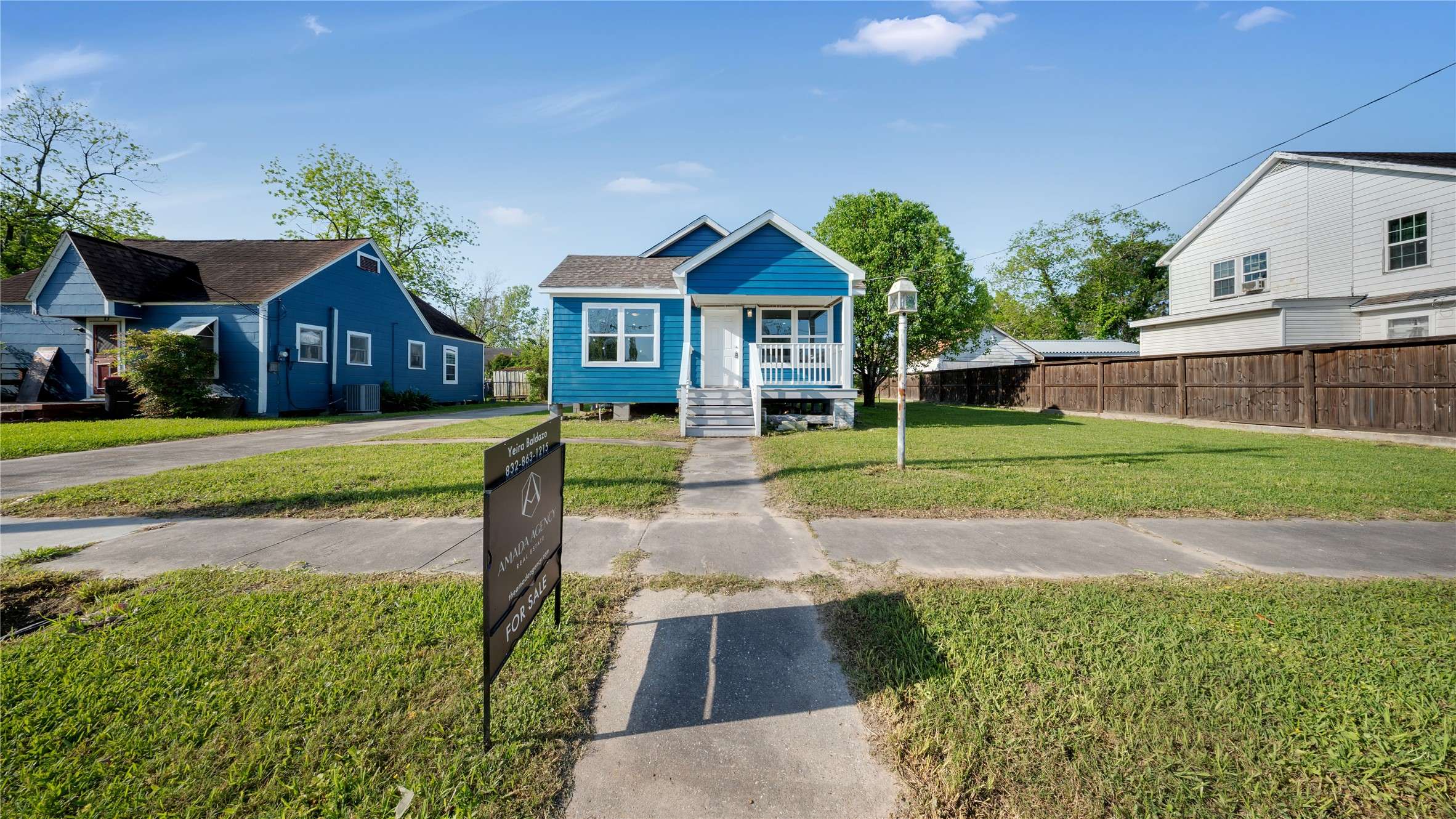 207 E Gulf ST, Baytown, TX 77520