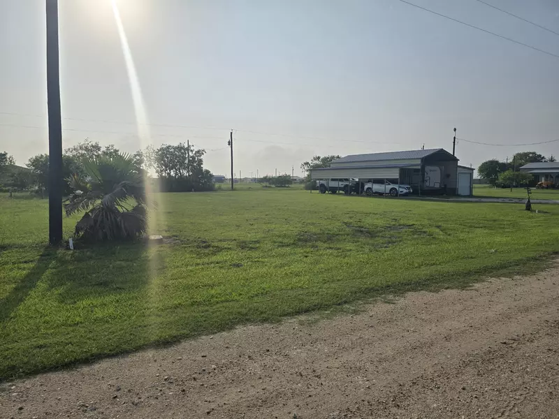 264 Haddock DR, Palacios, TX 77465