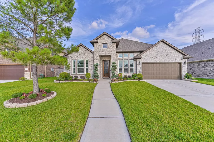 1939 Heather Canyon DR, Pearland, TX 77089