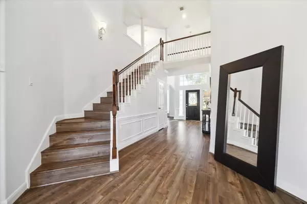 Sugar Land, TX 77478,310 Brook Forest TRL